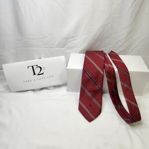 ❌️SOLD❌️ Dior Classic Red and Silver Striped Tie